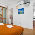 Apartamento Cico Gdinj