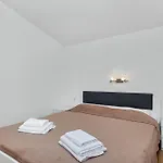 Apartamento Cico Gdinj