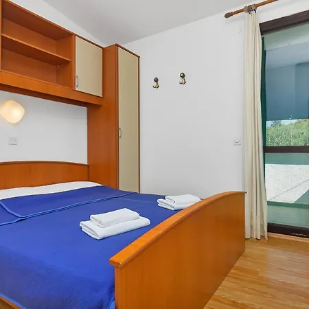 Apartment Cico Gdinj