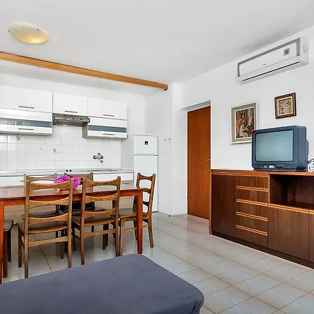 Apartment Cico *