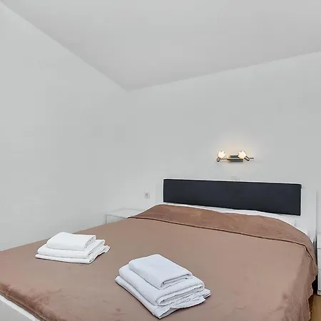 Apartman Cico Gdinj