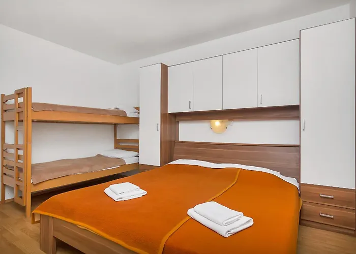 Cico Apartman Gdinj